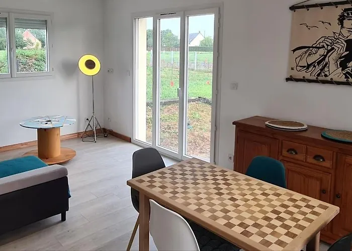 Le Ponton De Holiday home *