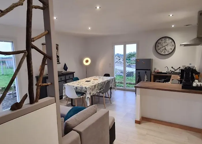 Holiday home Le Ponton De Magny-en-Bessin